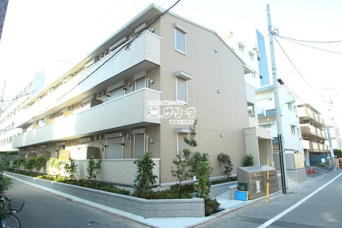 �R���m���U�C�A �����O��