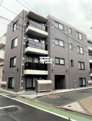 LiveFlat�ˉz �����O��