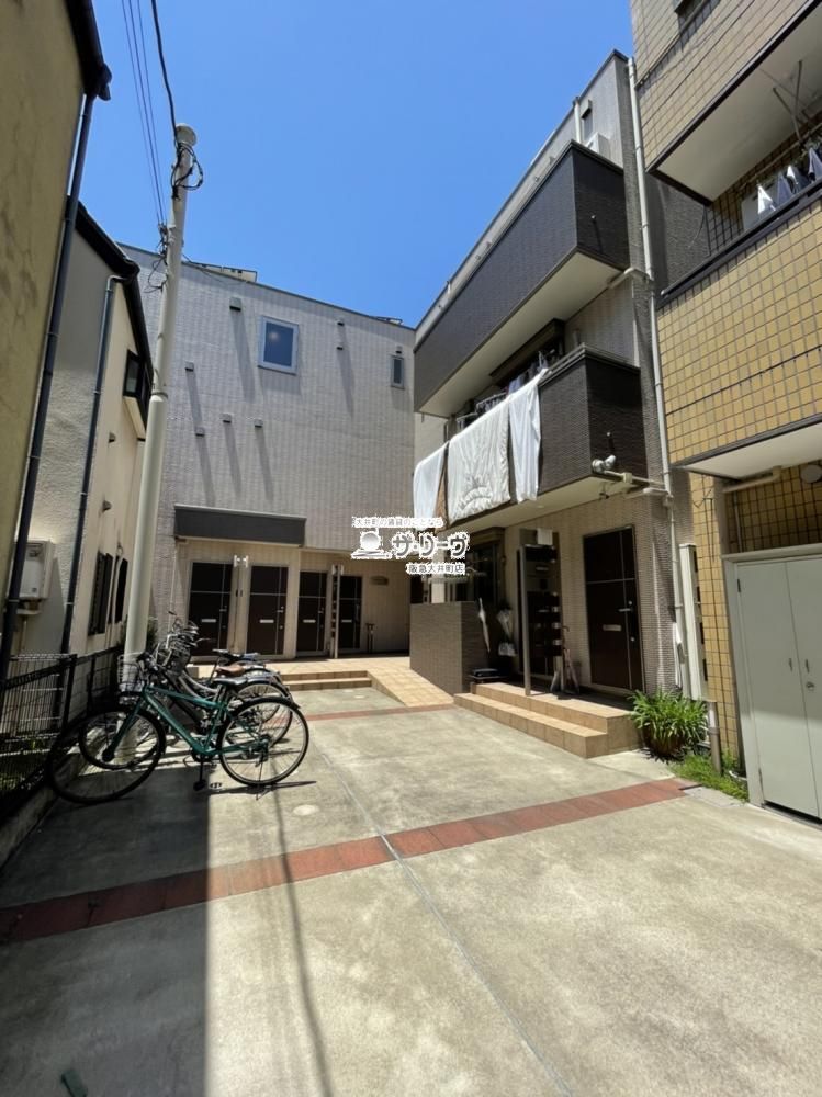 �V�����[�� �����O��