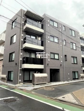LiveFlat�ˉz �����O��